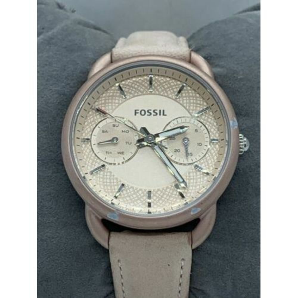 Fossil ES4174 Women's Watch Pink Leather Band Blush Analog Multi Function D853